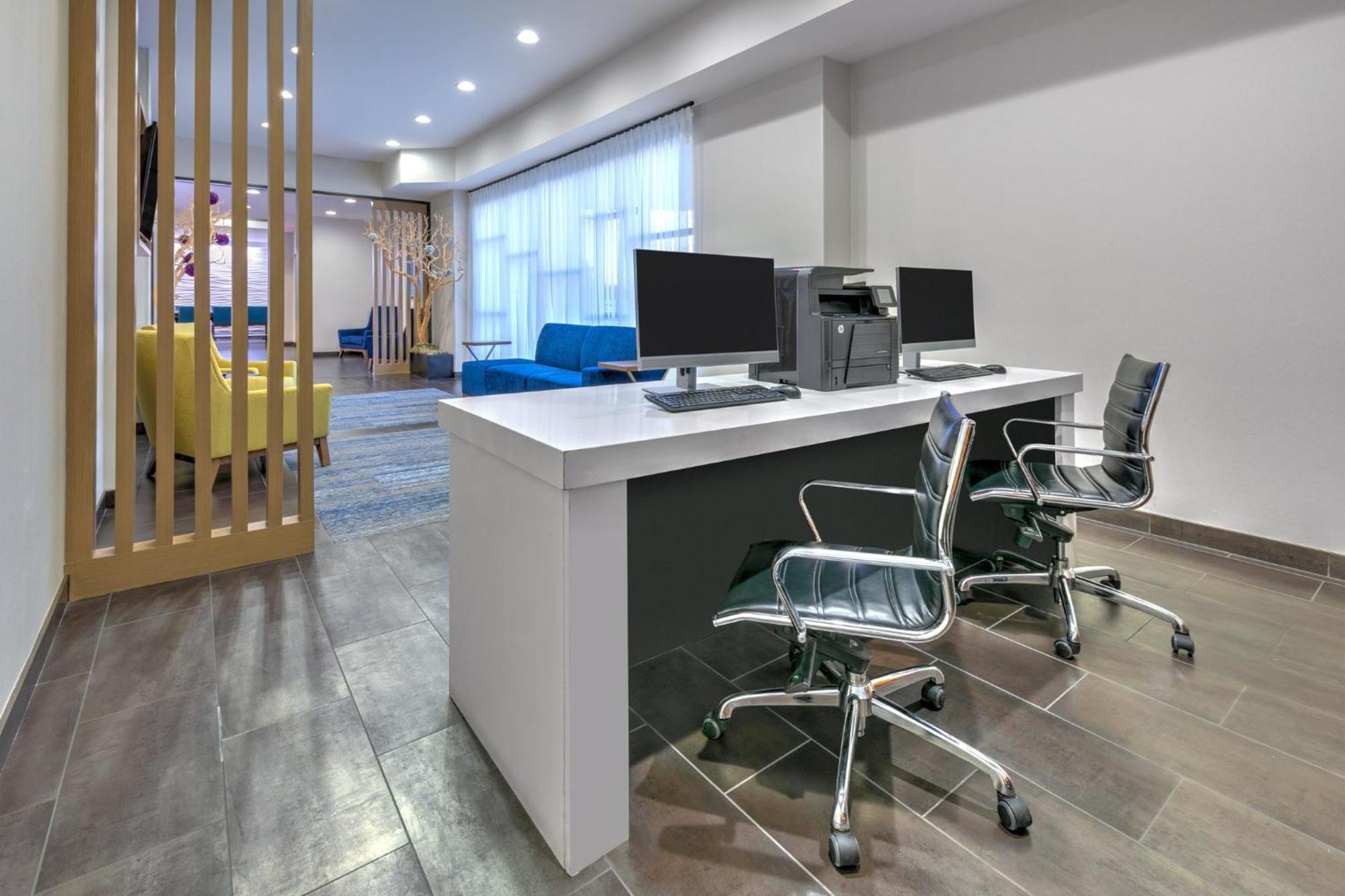 Holiday Inn Express & Suites Amarillo West By Ihg Bagian luar foto